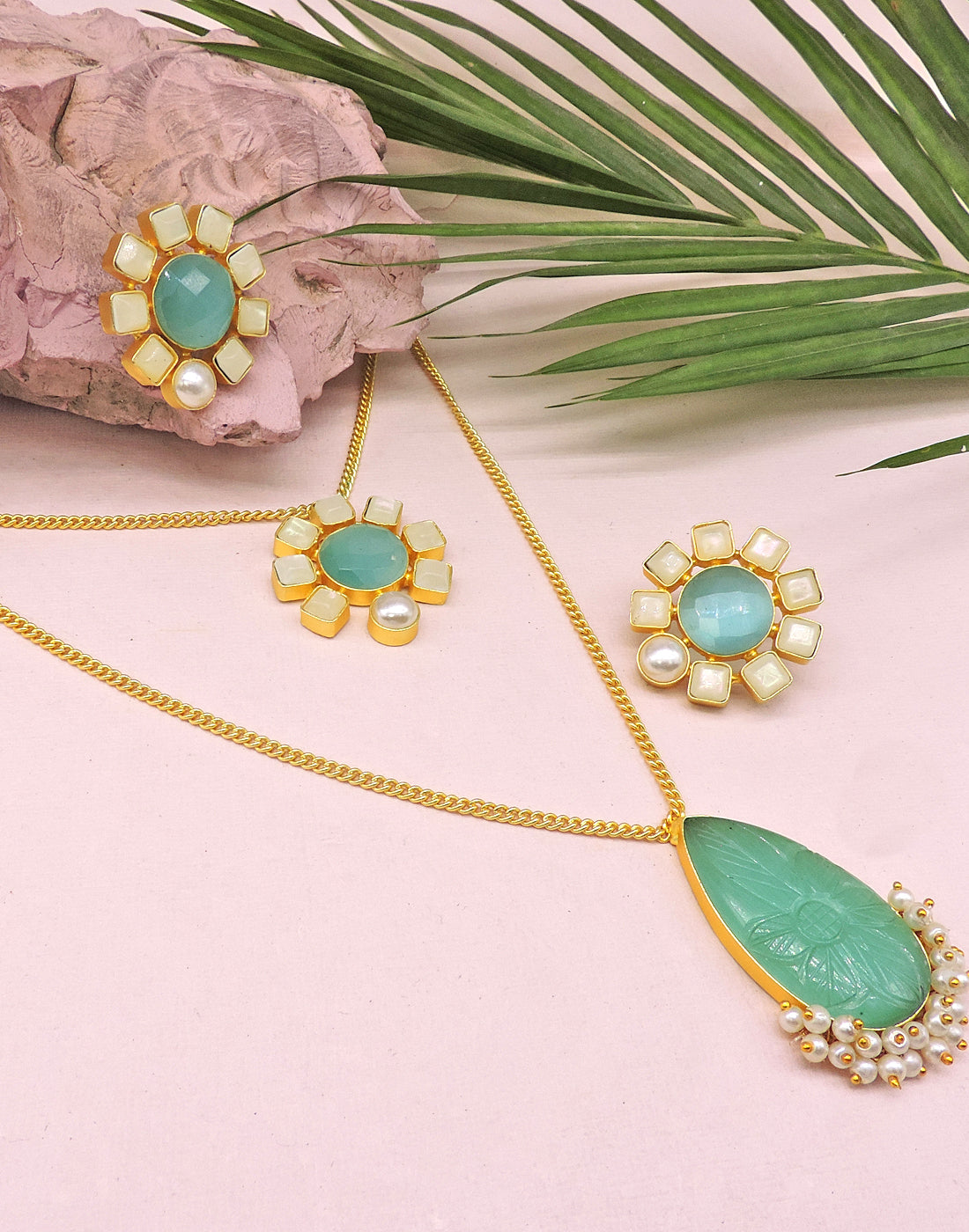 Green Monalisa Necklace - Statement Necklaces - Gold-Plated & Hypoallergenic Jewellery - Made in India - Dubai Jewellery - Dori