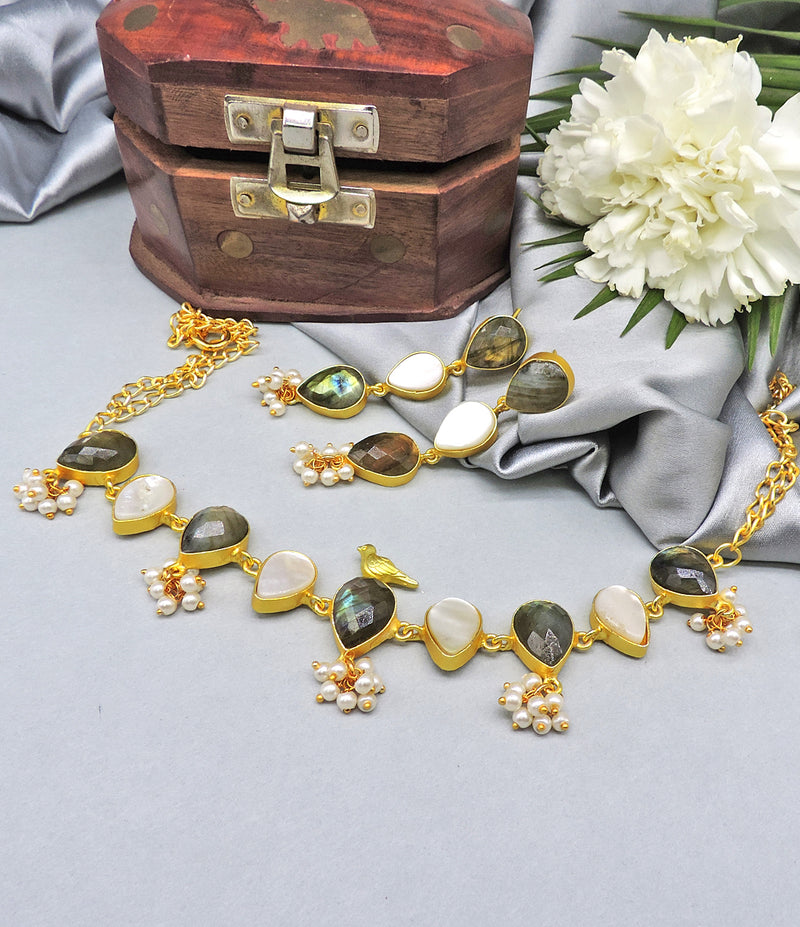 Labradorite & Pearl Necklace - Statement Necklaces - Gold-Plated & Hypoallergenic Jewellery - Made in India - Dubai Jewellery - Dori