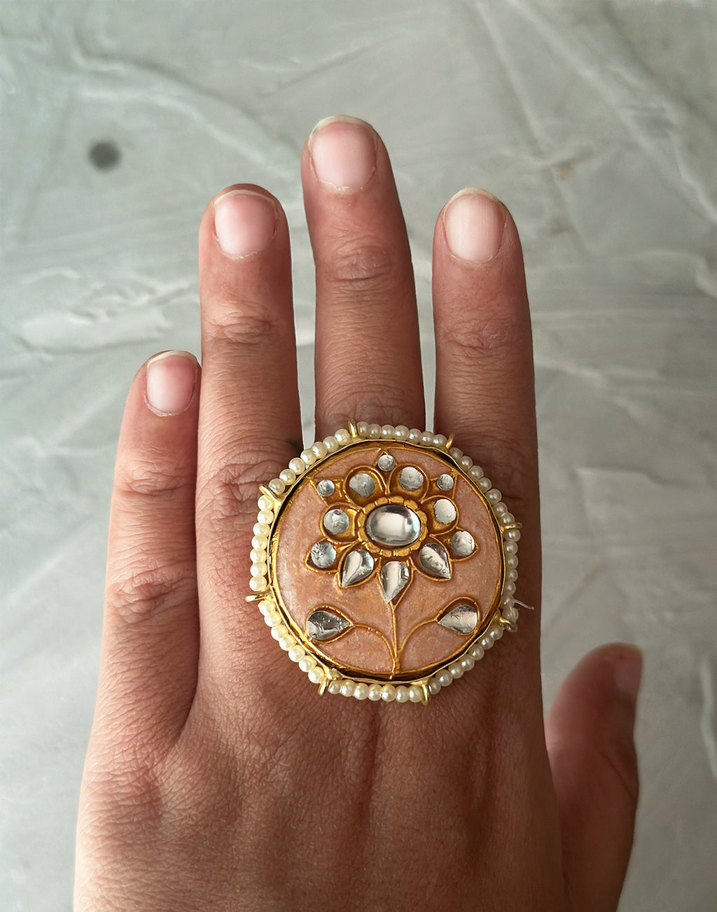 Kundan Circle Ring (Peach) - Statement Bracelets & Cuffs - Gold-Plated & Hypoallergenic Jewellery - Made in India - Dubai Jewellery - Dori