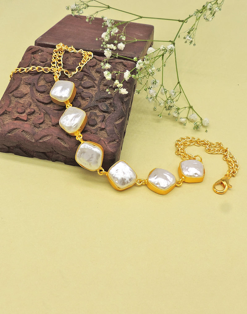 Pearl Diamond Necklace - Statement Necklaces - Gold-Plated & Hypoallergenic Jewellery - Made in India - Dubai Jewellery - Dori