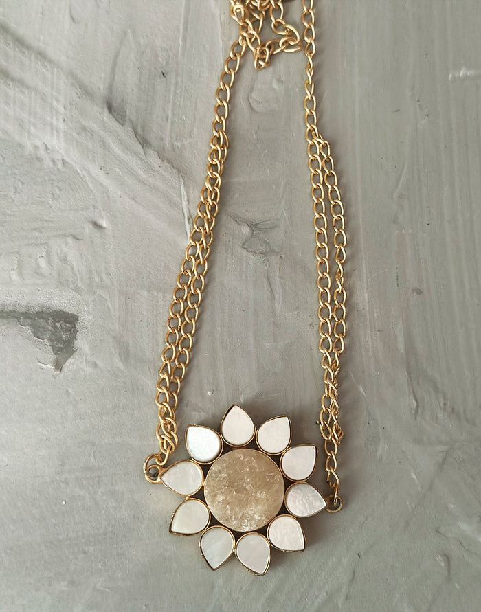 Rose Quartz Sunflower Pendant Necklace - Statement Necklaces - Gold-Plated & Hypoallergenic Jewellery - Made in India - Dubai Jewellery - Dori