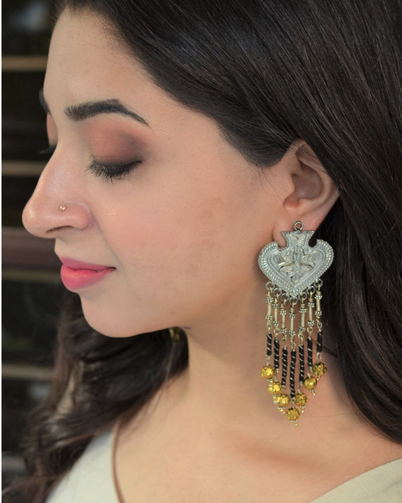 Iris Nakshatra Kaanphool - Handcrafted Jewellery - Made in India - Dubai Jewellery, Fashion & Lifestyle - Dori