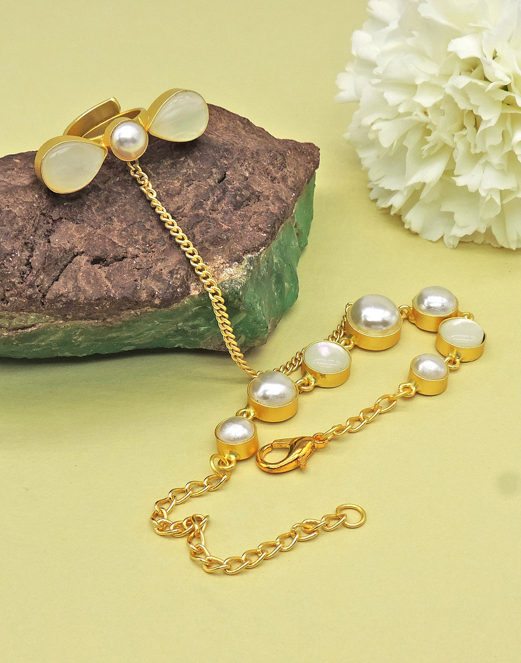 Buy Zaveri Pearls Antique Gold Tone Kundan Traditional Ring Bracelet -  ZPFK8710 Online
