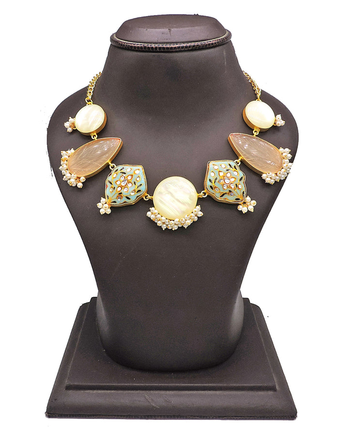 Kundan & Shell Necklace - Statement Necklaces - Gold-Plated & Hypoallergenic Jewellery - Made in India - Dubai Jewellery - Dori