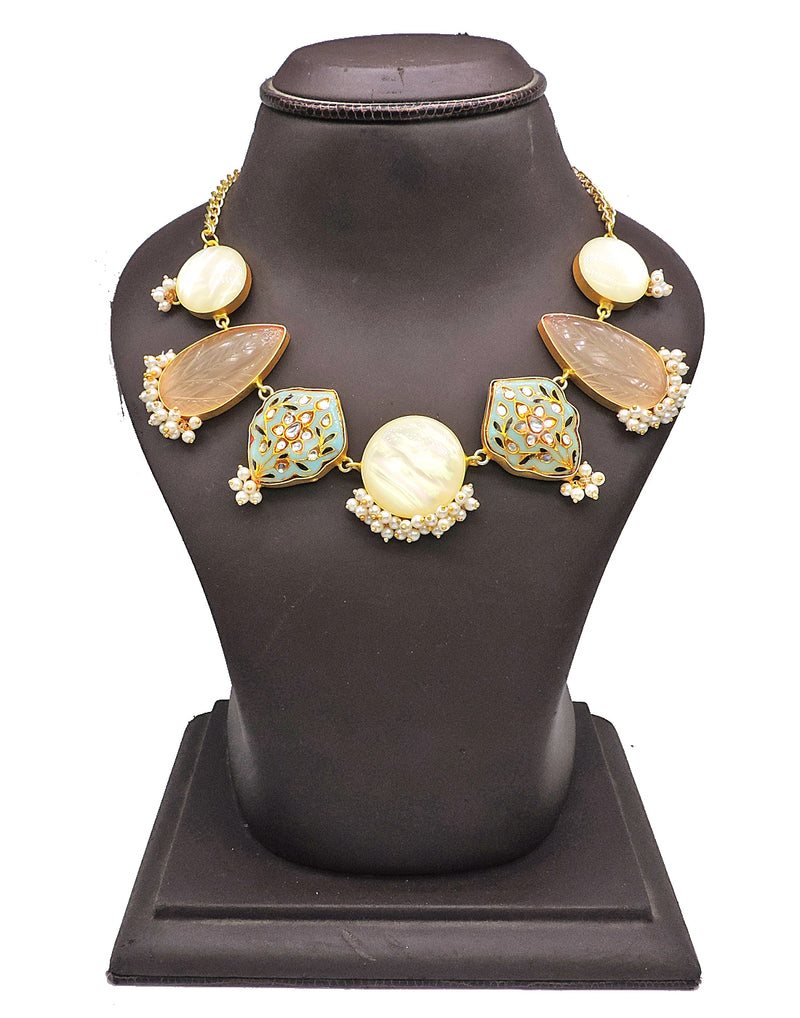 Kundan & Shell Necklace - Statement Necklaces - Gold-Plated & Hypoallergenic Jewellery - Made in India - Dubai Jewellery - Dori