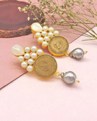 Amari Earrings | Grey Pearl & Rose Pearl