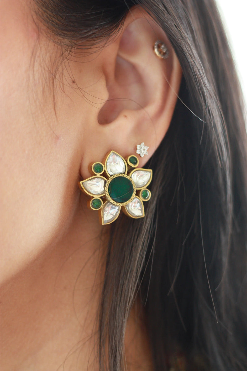 Emerald Enamel Kundan Studsfrom Dori