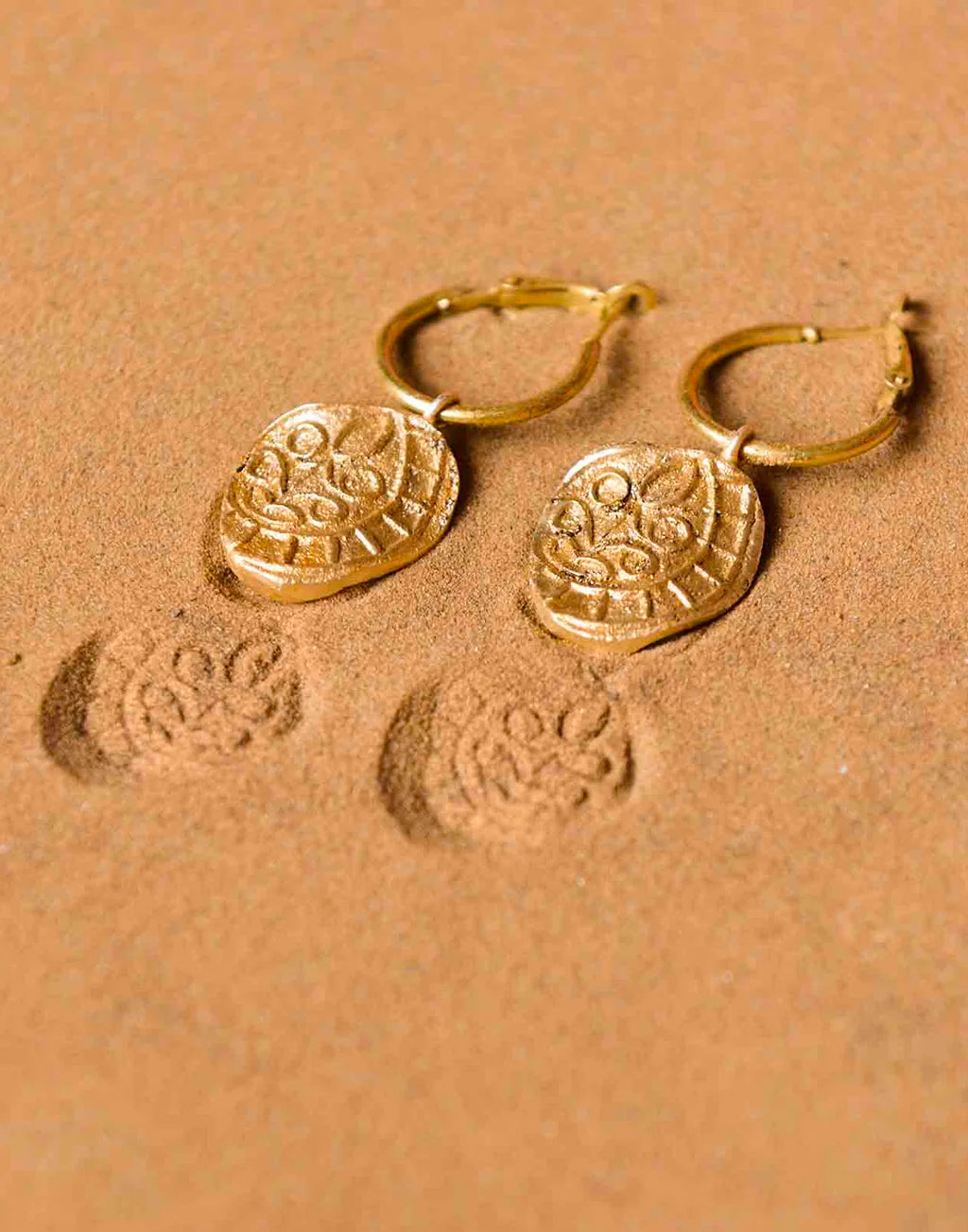 Fossil Hoops 4 - Statement Earrings - Gold-Plated & Hypoallergenic Jewellery - Made in India - Dubai Jewellery - Dori