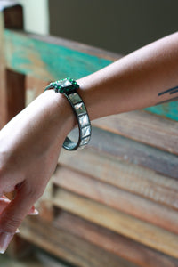 Aarohi Green Stone Bangle