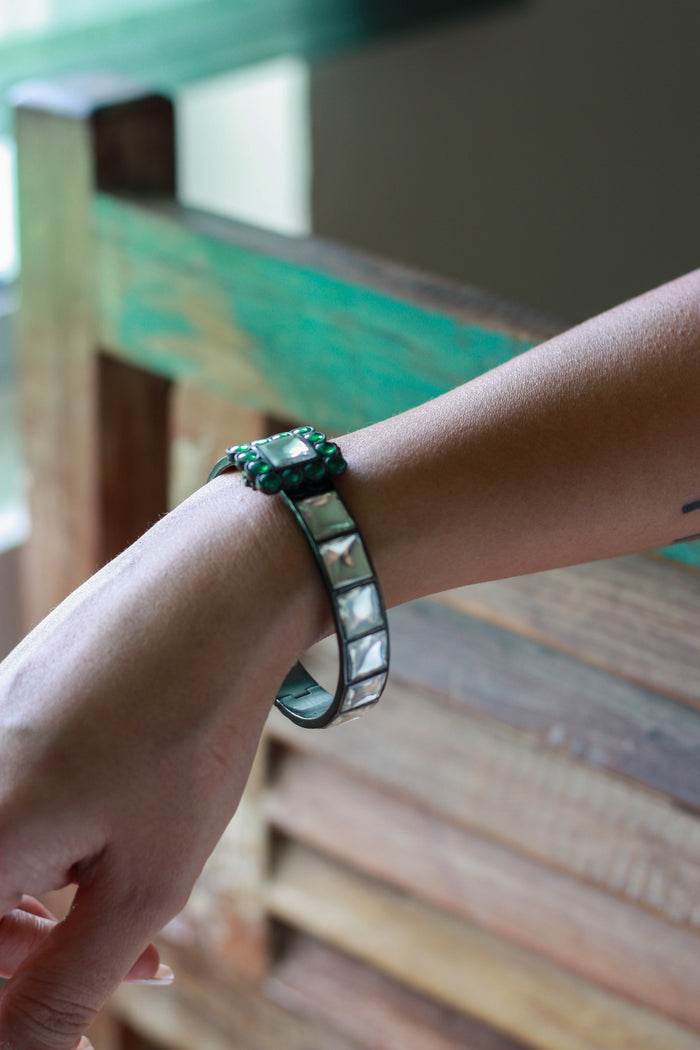 Aarohi Green Stone Bangle