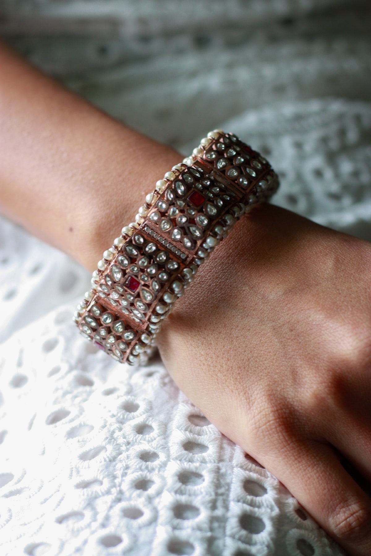 Noor Polki Pearl Broad Kada