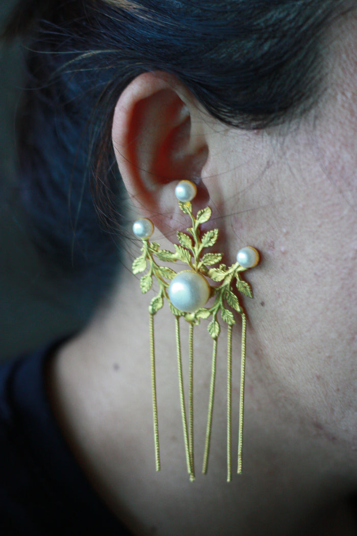 Pearl Gold Leaf Ear Climber