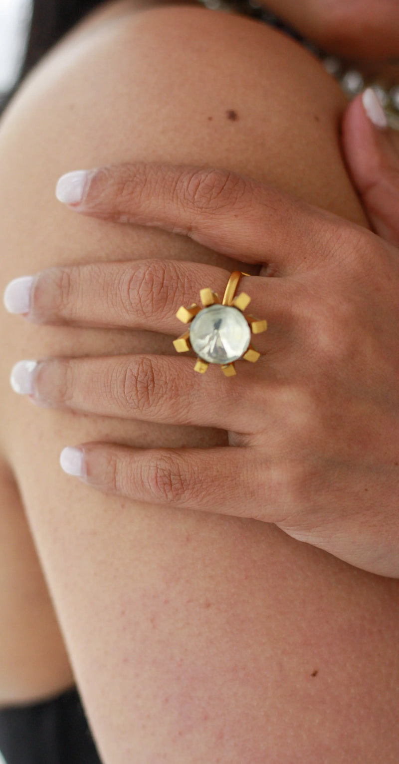 Radiant Kundan Sun Ringfrom Dori