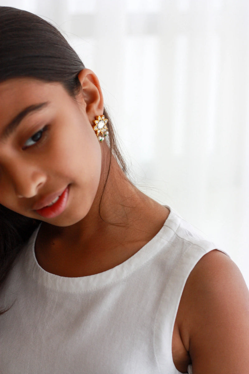 floral Motif Kundan earringsfrom Dori