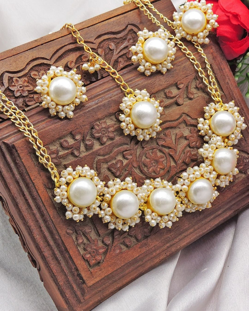 Pearl Bloom Choker - Necklaces - Handcrafted Jewellery - Made in India - Dubai Jewellery, Fashion & Lifestyle - Dori